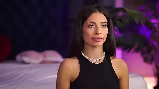 Freechat LalaRoze on StripChat