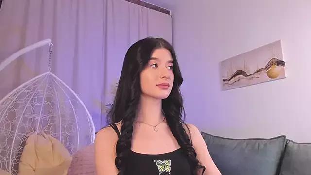 Freechat LauraCoy on StripChat