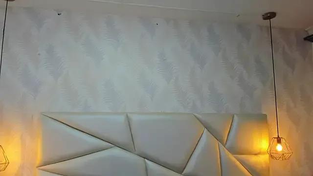 laurettedela_rouse — make me hard