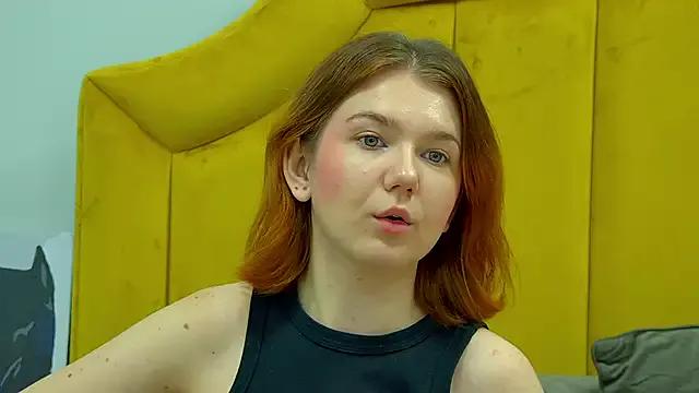 LessySmith on StripChat 