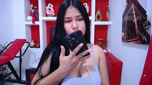 Letty_Plugxo on StripChat 