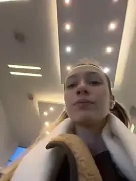 Lia__Love — FInger tight pussy close up  view