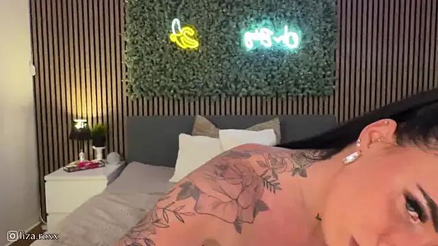 Freechat LizaRoxx on StripChat