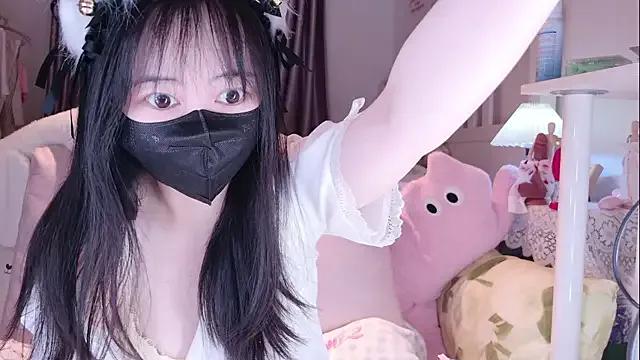 Freechat love-uiui on StripChat