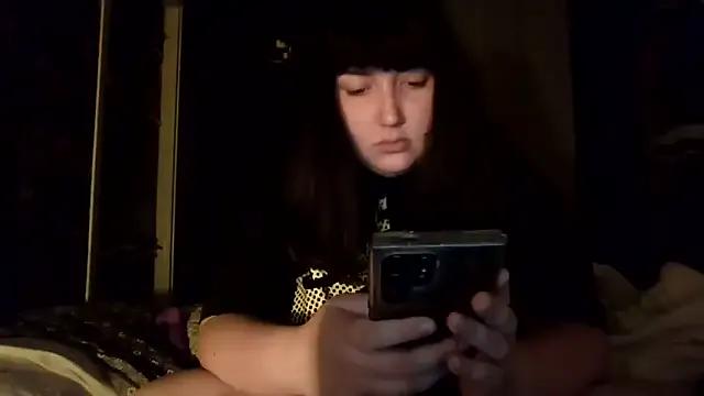 Lynylou on StripChat 