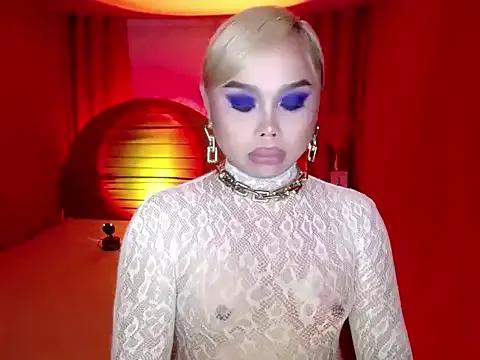 Madameblonde on StripChat 