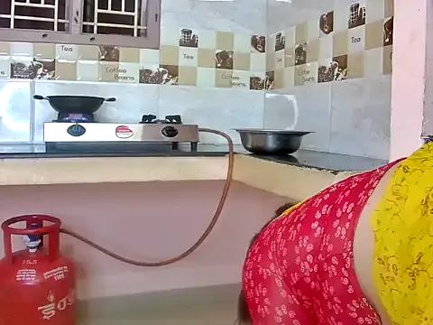 MasTANIYA — boob show prrsh