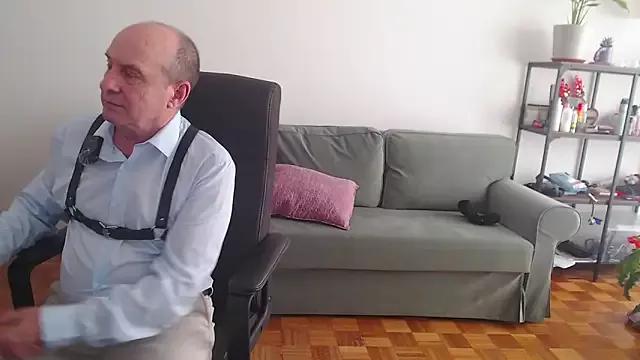 Freechat masterboy50 on StripChat