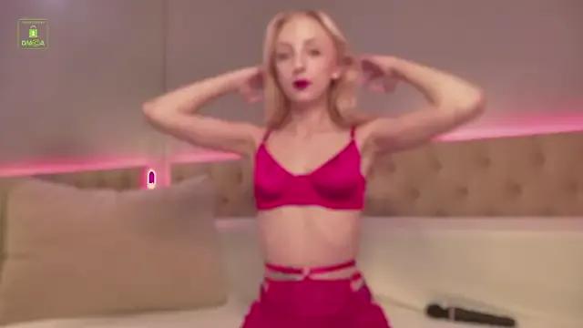 maya_snow on StripChat 