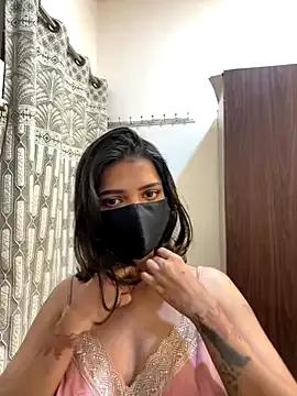 Freechat MaYaa__11 on StripChat