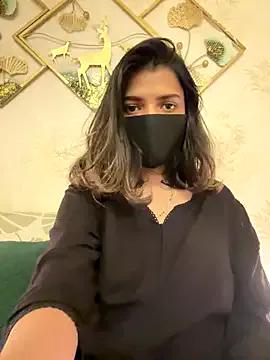 Freechat MaYaa__11 on StripChat