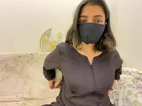 Freechat MaYaa__11 on StripChat