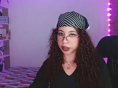 Medussa3033 — zoom pussy (15min)