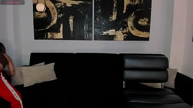 MollySundersX on StripChat 