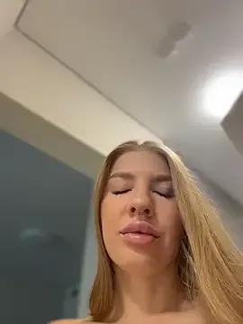 NewLale — Spread asshole