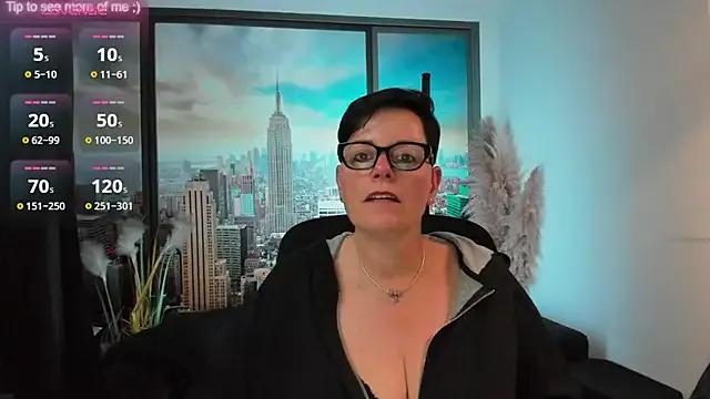 ninarandmann on StripChat 