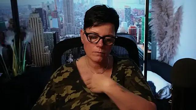 ninarandmann on StripChat 