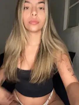 Freechat ninfsexy on StripChat