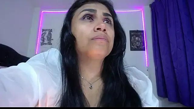 Freechat pinky_violeta on StripChat