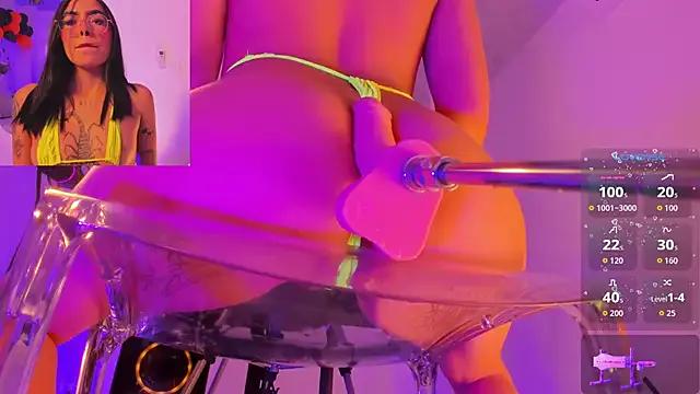 Private raven_blackk on StripChat