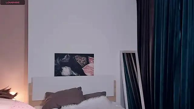 Freechat RenetTolken on StripChat