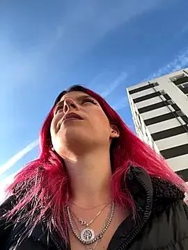 RiriRoseey on StripChat 