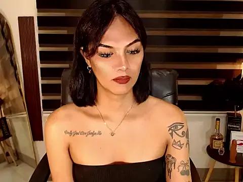 SarahAmber — cum with me daddy !!!