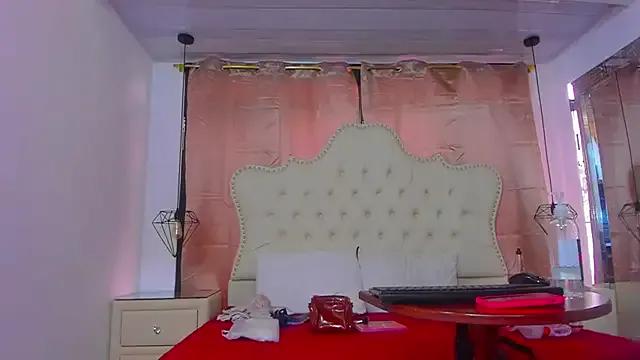 SarayANDcleo — Freechat on StripChat