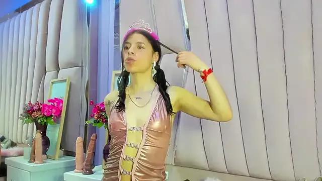 Private Sasha_Petitte on StripChat