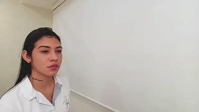 Sassy--Girl on StripChat 