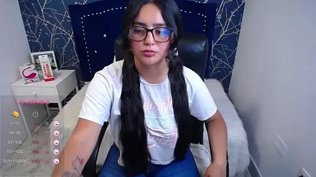 Freechat scarlleth_ on StripChat