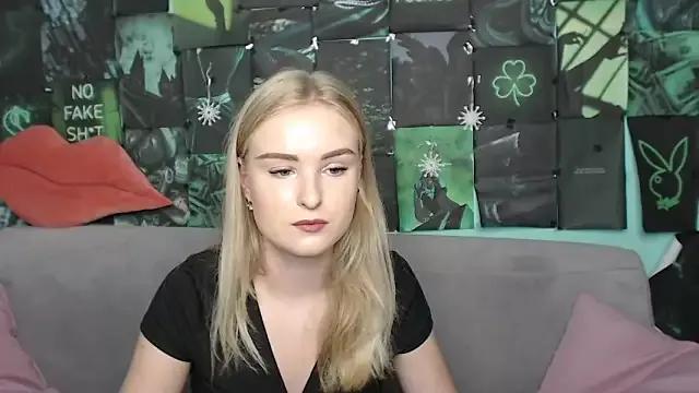 Freechat SofySofty on StripChat