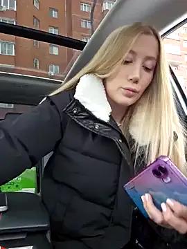 SvetLive — Fuck my pussy + big squirt 