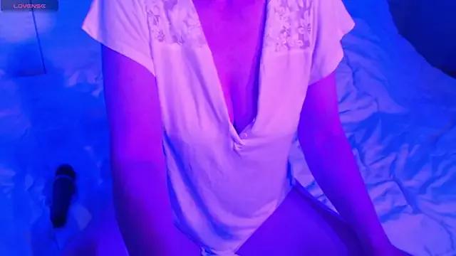 sweetchani666 on StripChat 