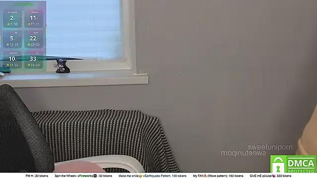 Freechat sweetuniporn on StripChat