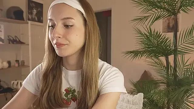 Vegas_V — Of panties + pussy lips very close