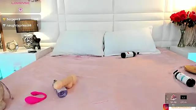 Private Viollet_xoxo on StripChat