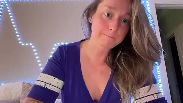 Vivian_MayXxX on StripChat 