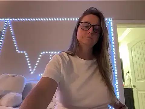 Vivian_MayXxX on StripChat 