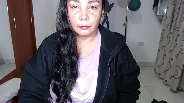 Freechat Vivian_milf_paint on StripChat