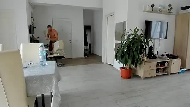 woolfiie on StripChat 