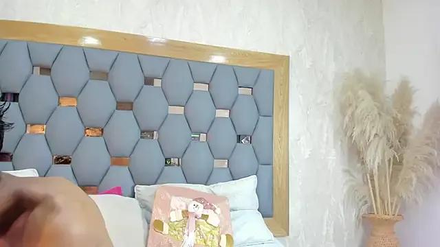 yayi_derek on StripChat 