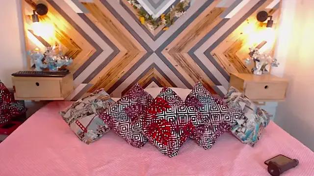 Freechat ZairaVanCleef on StripChat